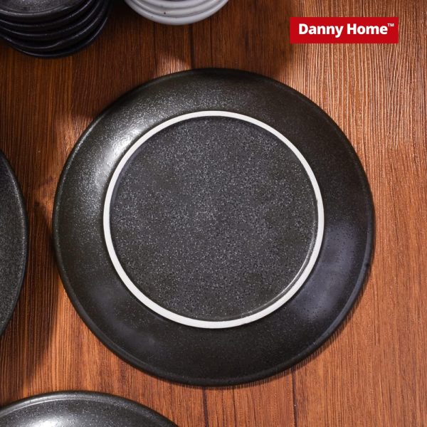 Danny Home™ 7.5" Matte Black Porcelain Flat Plate