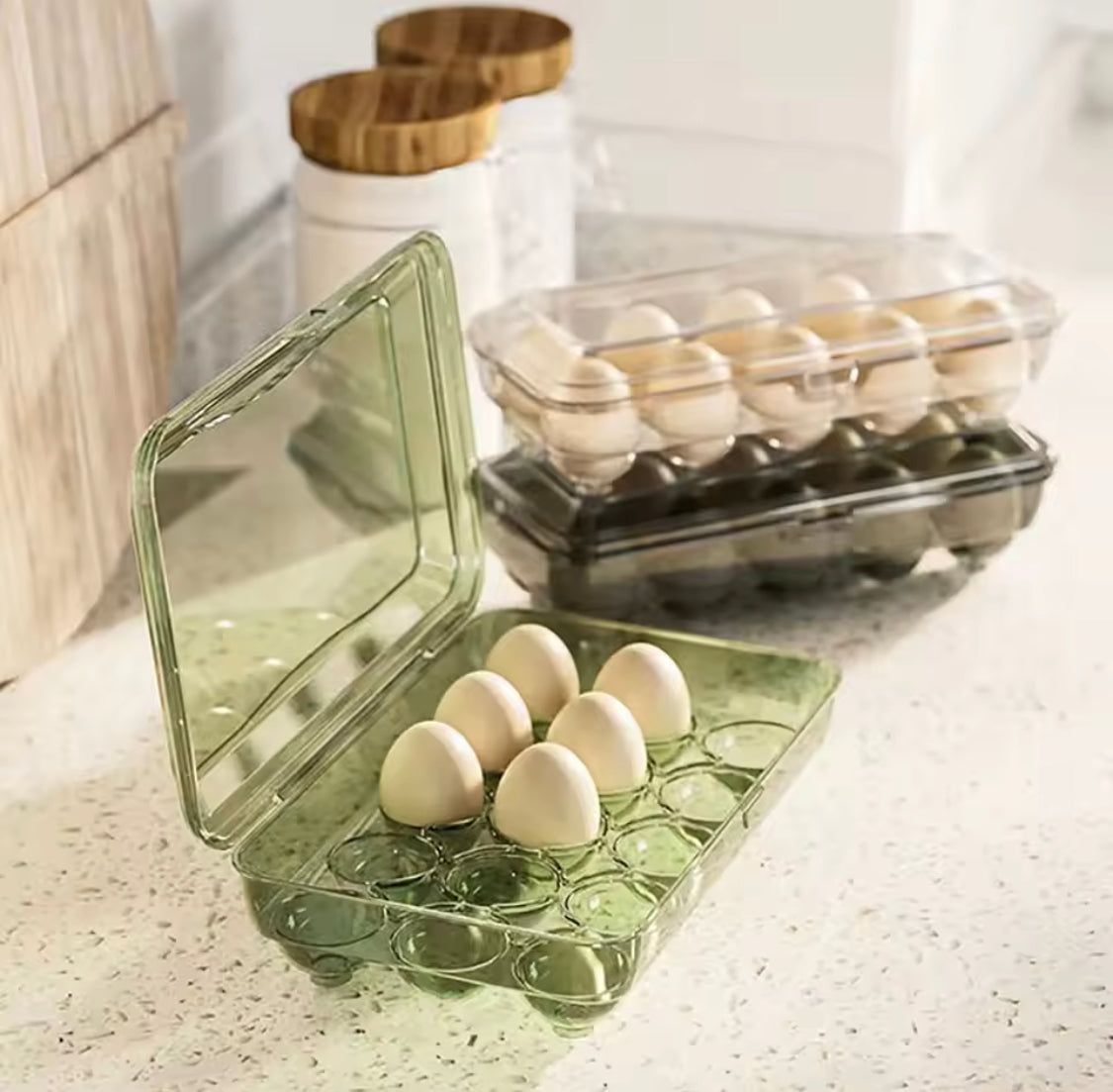 This 15 grids egg storage box