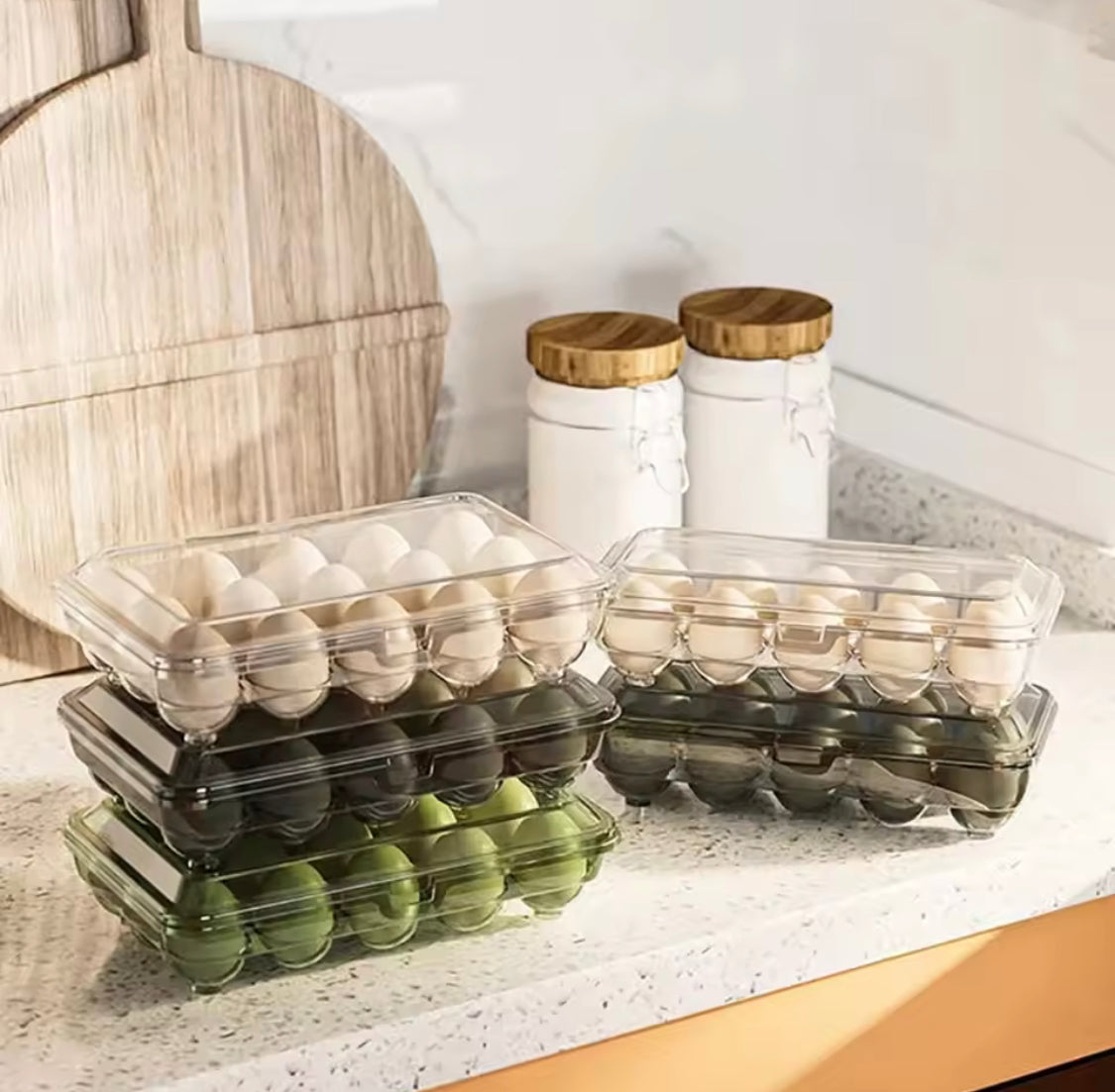 This 15 grids egg storage box