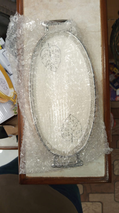 Ceramic Monstera Leaf Serving Platter with Wooden Base