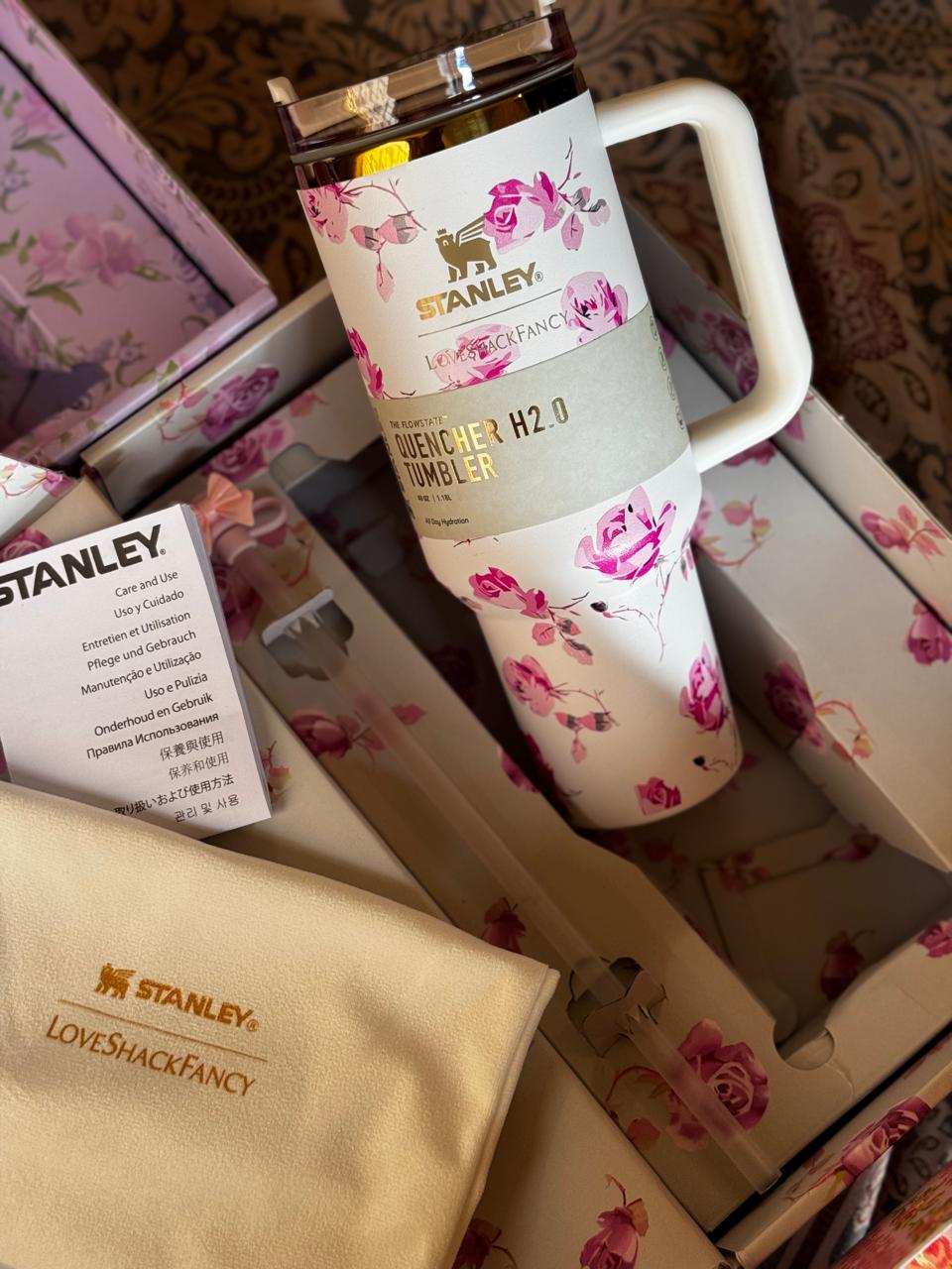 Stanley x LoveShackFancy Quencher H2.0 FlowState™ Tumbler – 40oz (Limited Edition) - My Store