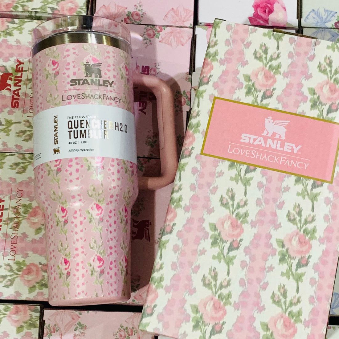 🌸 STANLEY “Love the Shakes” Floral Quencher H2.0 Tumbler with Stopper (40oz / 1.18L)