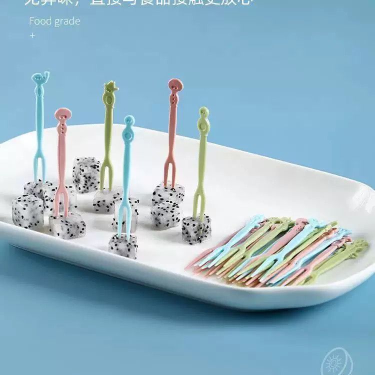 🍴 Cute Animal Head Reusable Fruit Forks (20+ Pcs Set)