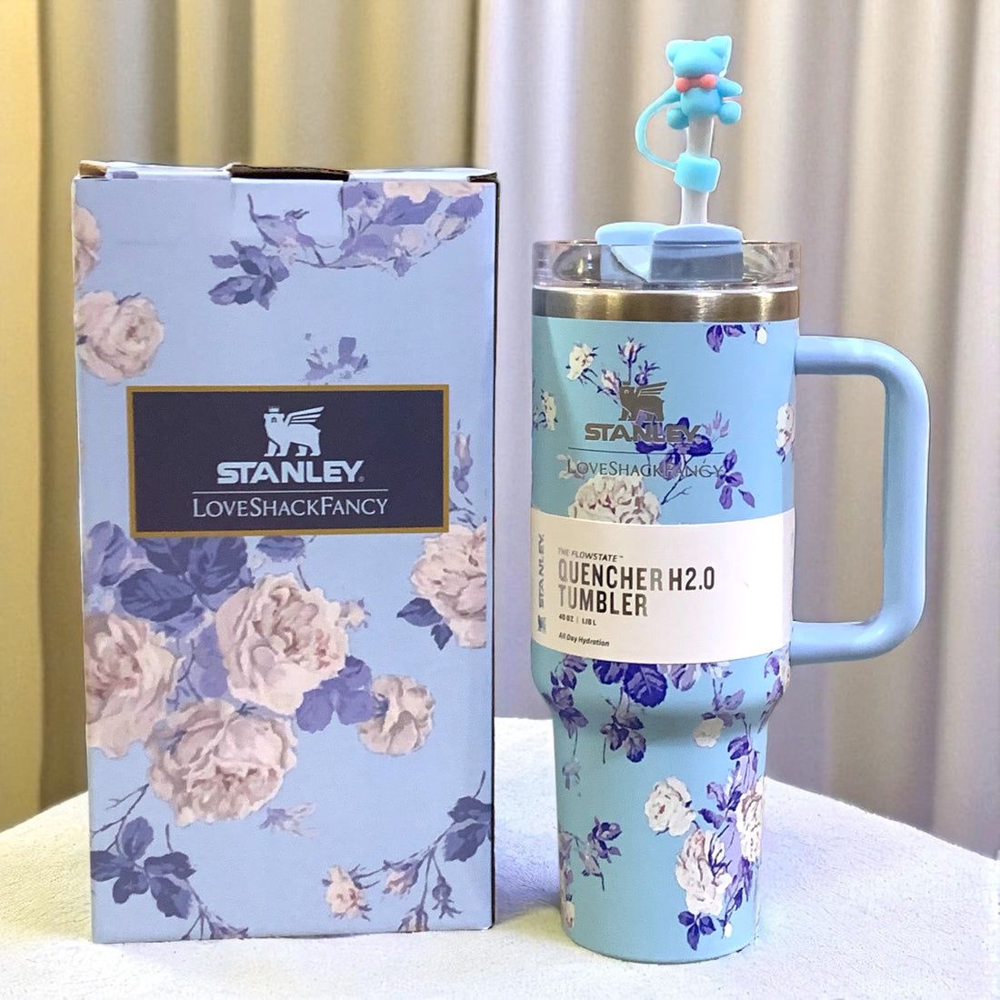 🌸 STANLEY “Love the Shakes” Floral Quencher H2.0 Tumbler with Stopper (40oz / 1.18L)