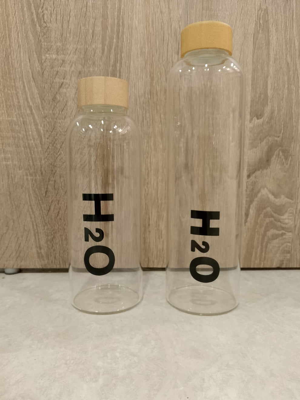 H2O Premium Borosilicate Glass Water Bottle with Bamboo Lid