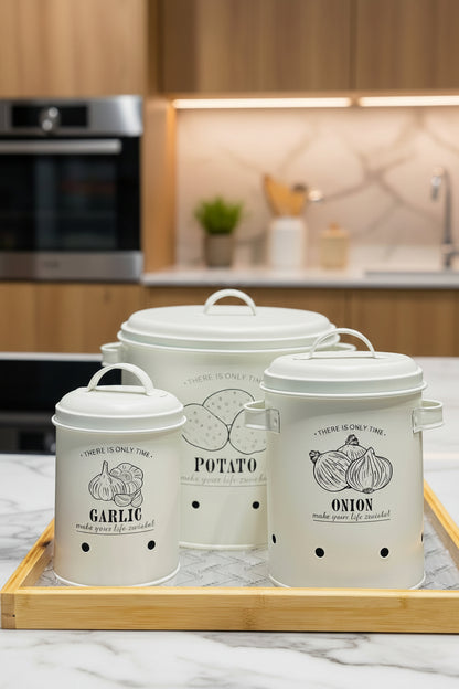 3-Piece Retro Metal Kitchen Storage Canister Set