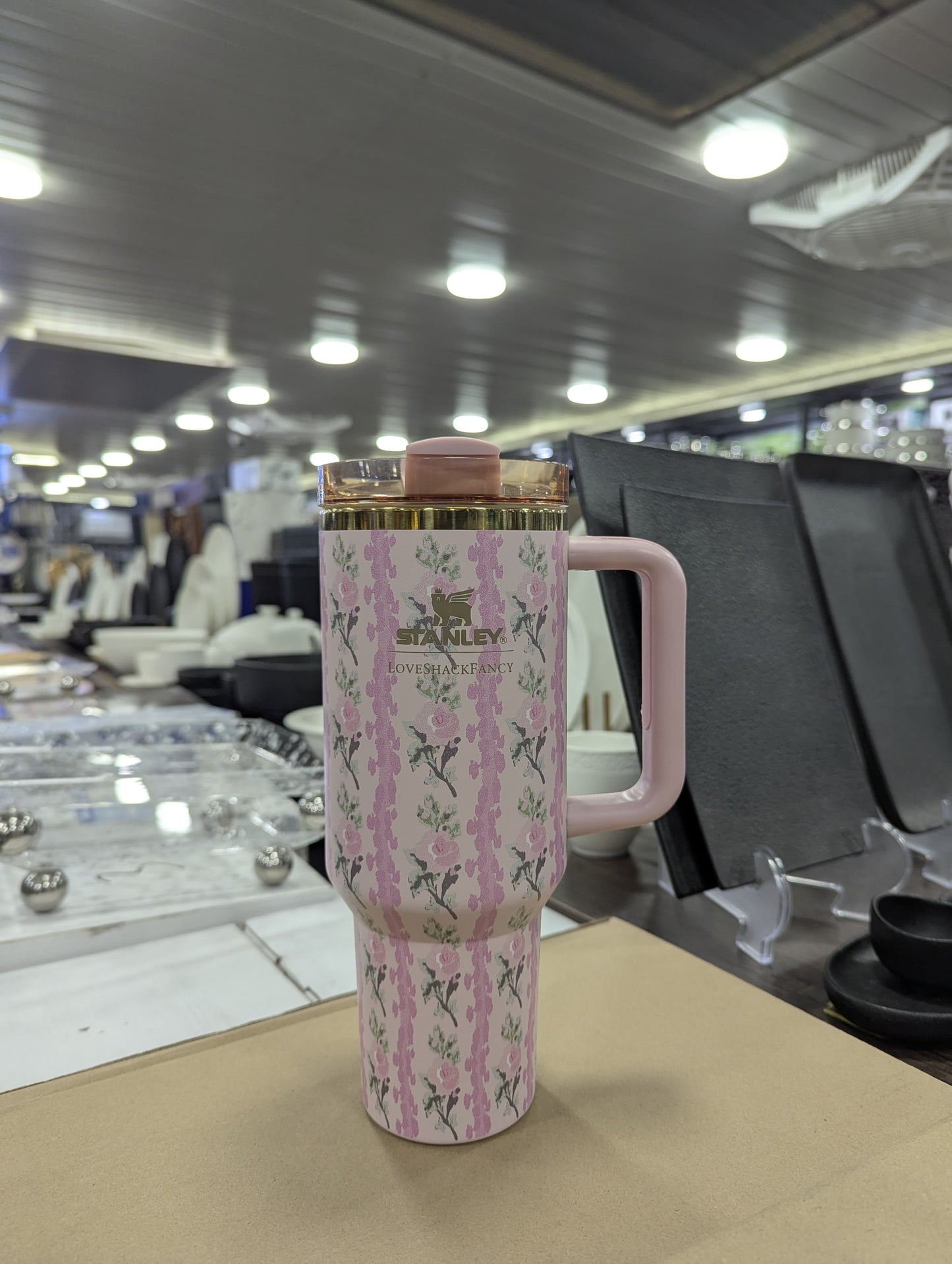 Stanley x LoveShackFancy Quencher H2.0 FlowState™ Tumbler – 40oz (Limited Edition) - My Store