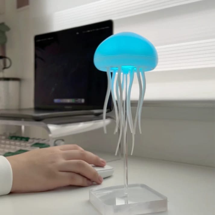 Aesthetic Gradient Swimming Jellyfish Lamp